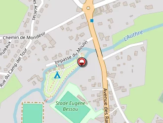 Carte de Stade Eugène Bessou à Jussac