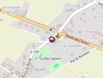 Carte de Ecole Primaire à Trogues