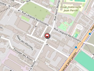 Carte de Warga à Pantin